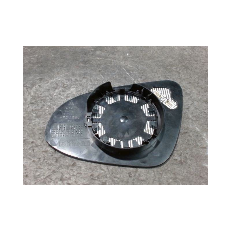 GLACE RETROVISEUR EXT D TOYOTA YARIS II 2010-