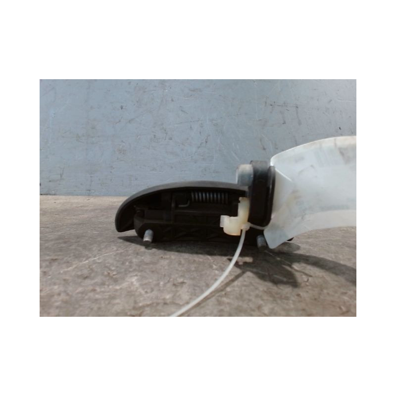 POIGNEE EXTERIEURE PORTE AVANT DROIT PEUGEOT 107 3P
