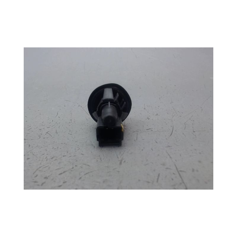 CONTACTEUR PORTE AVANT GAUCHE DACIA SANDERO II Phase 1 2012-...