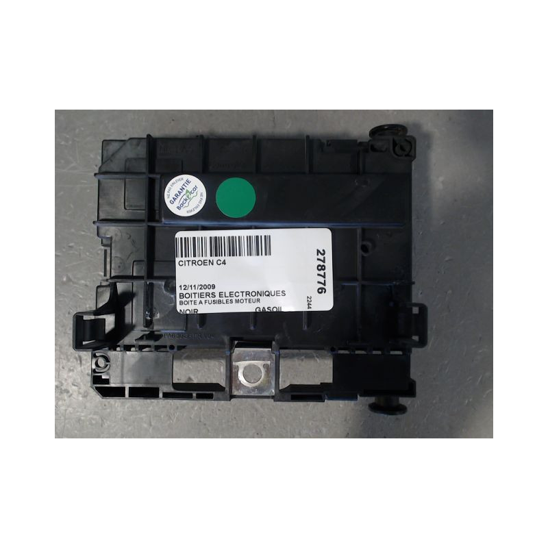 BOITE A FUSIBLES CITROEN C4