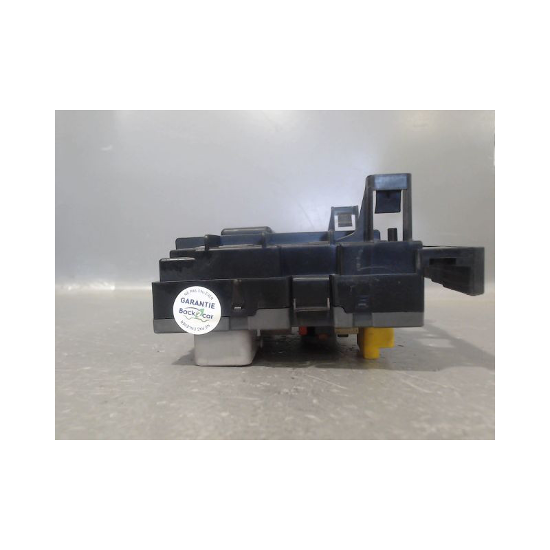 BOITE A FUSIBLES PEUGEOT 5008