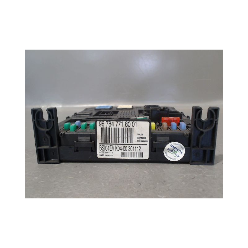 BOITIER GESTION HABITACLE PEUGEOT 5008