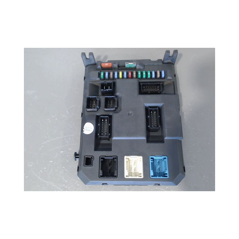 BOITIER GESTION HABITACLE PEUGEOT 207