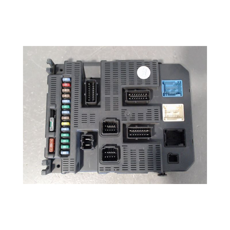 BOITIER GESTION HABITACLE PEUGEOT 207
