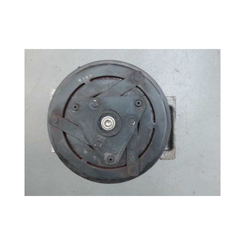 COMPRESSEUR AIR CONDITIONNE RENAULT CLIO