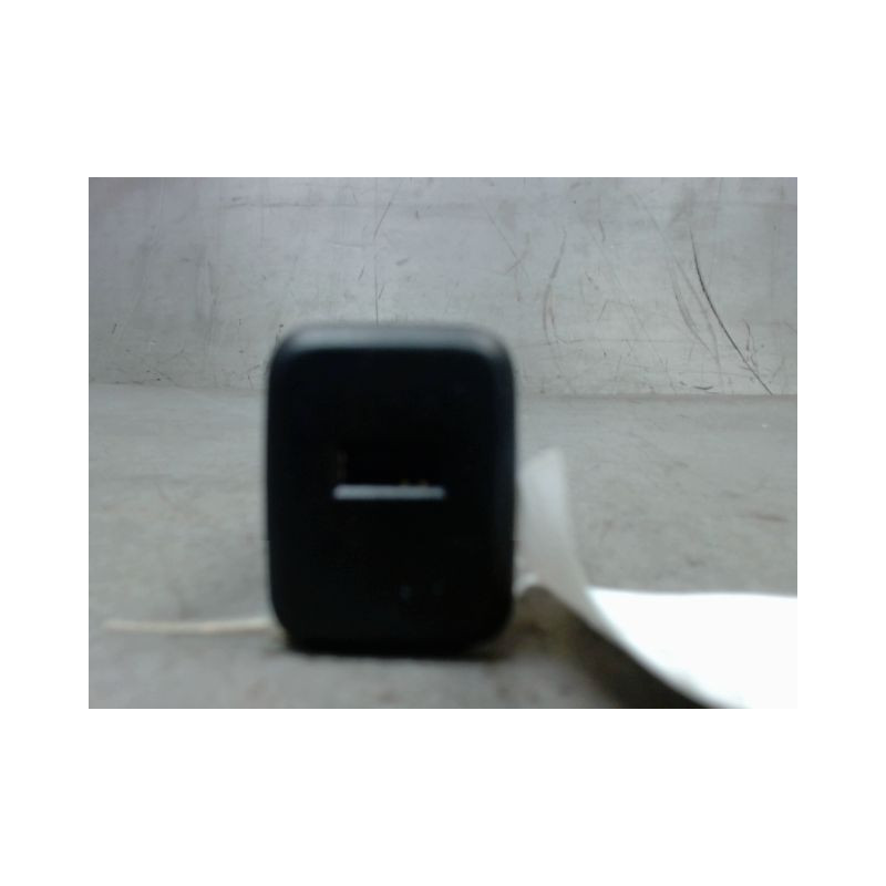 PORT USB/AUX OPEL CORSA