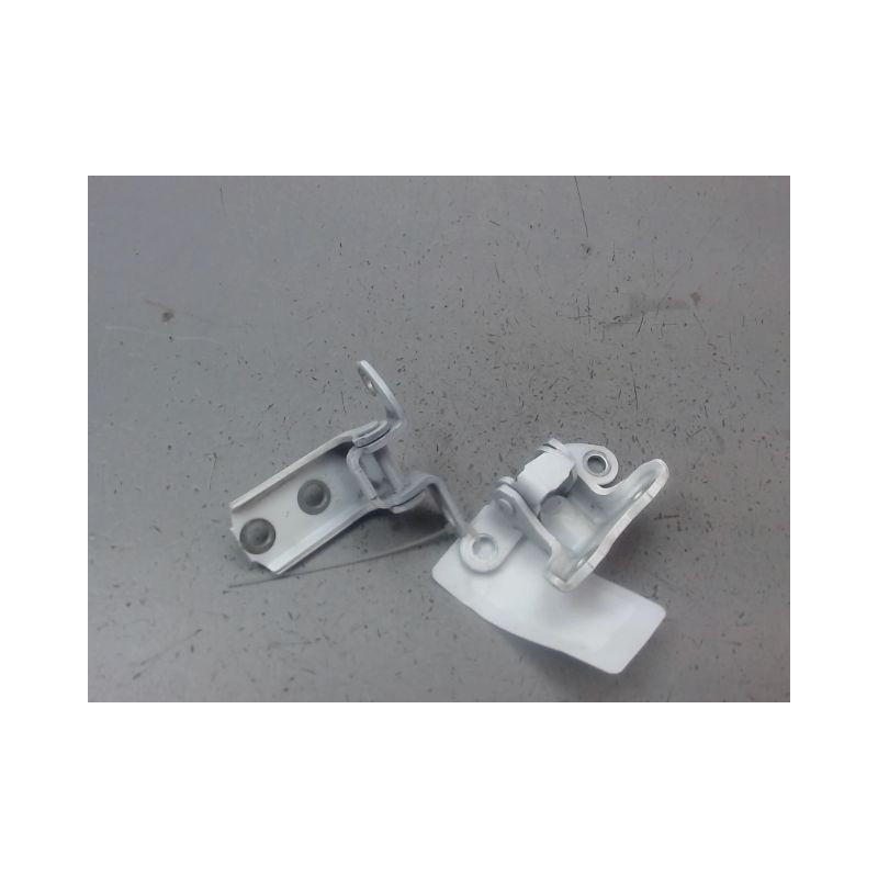 CHARNIÈRE PORTE ARD TOYOTA YARIS 2005-