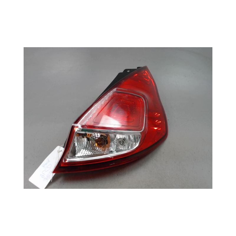 FEU ARRIERE DROIT FORD FIESTA 2010-