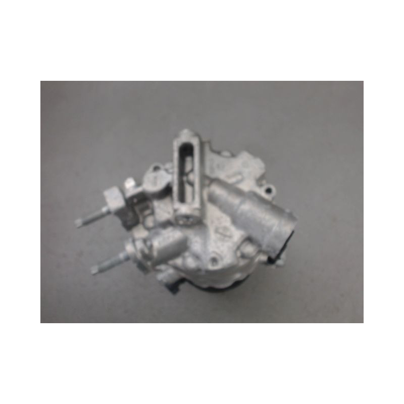 COMPRESSEUR AIR CONDITIONNE FORD FOCUS