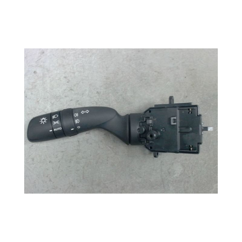 COMMANDE CLIGNOTANT TOYOTA YARIS CRO