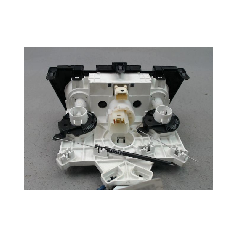COMMANDE DE CHAUFFAGE SUZUKI SWIFT