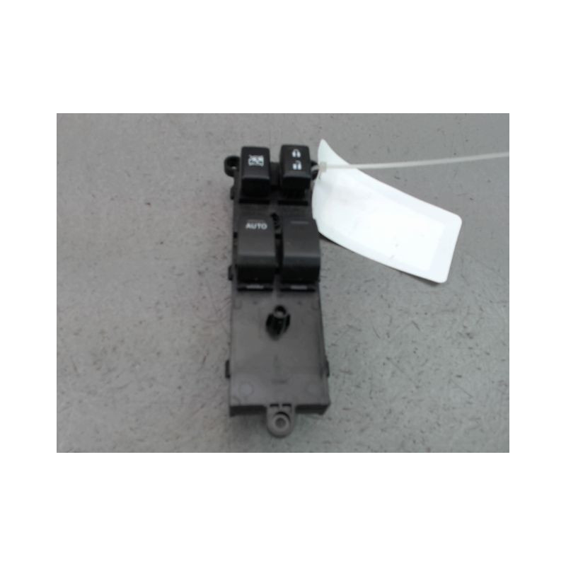 COMMANDE LEVE-GLACE PORTE AVG SUZUKI SWIFT
