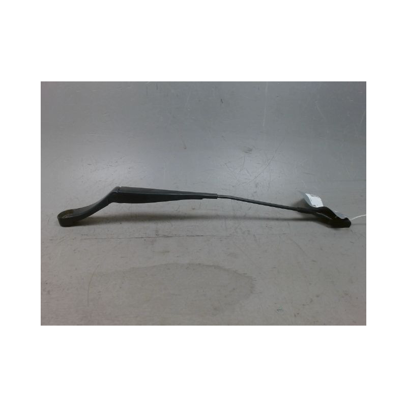 BRAS ESSUIE-GLACE AVANT GAUCHE FORD KA+