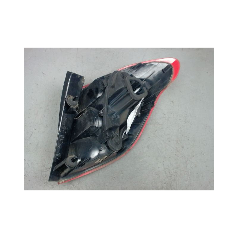 FEU ARRIERE GAUCHE  CITROEN C4 2010-