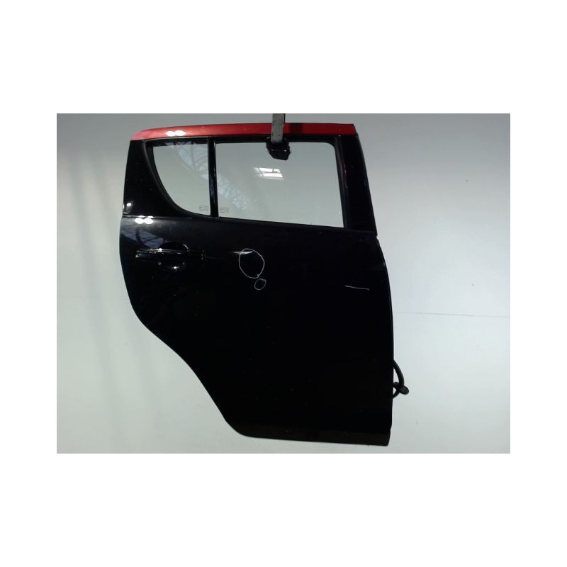 PORTE ARRIERE DROIT SUZUKI SWIFT