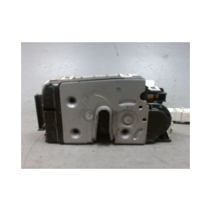 SYSTEME CONDAMNATION AVANT DROIT MERCEDES SPRINTER TOLE MOYEN 2006-