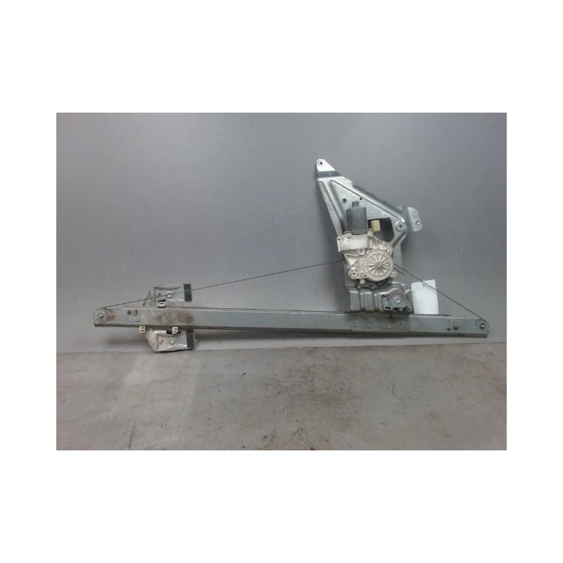MECANISME+MOTEUR LEVE-GLACE AVANT DROIT MERCEDES SPRINTER TOLE MOYEN 2006-