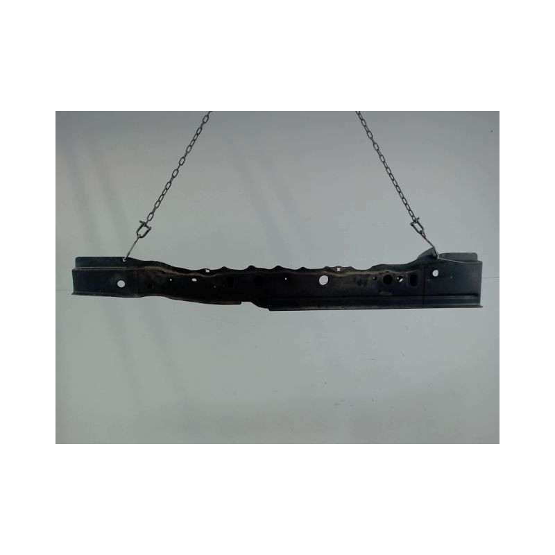 TRAVERSE INFERIEURE ARMATURE AVANT NISSAN NOTE