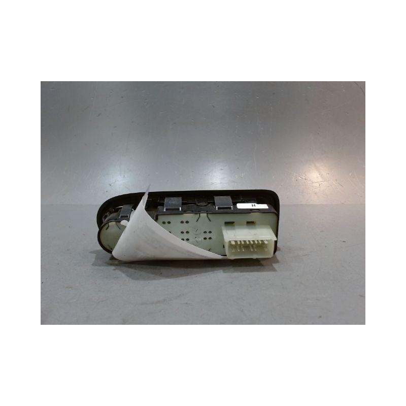 COMMANDE LEVE-GLACE PORTE AVG CITROEN C3