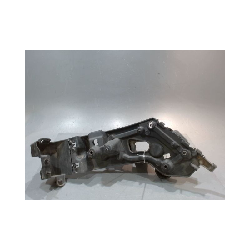 SUPPORT PARE-CHOC ARG RENAULT CLIO