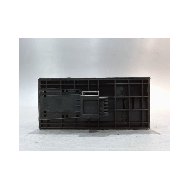 COMMANDE LEVE-GLACE PORTE AVG AUDI A4