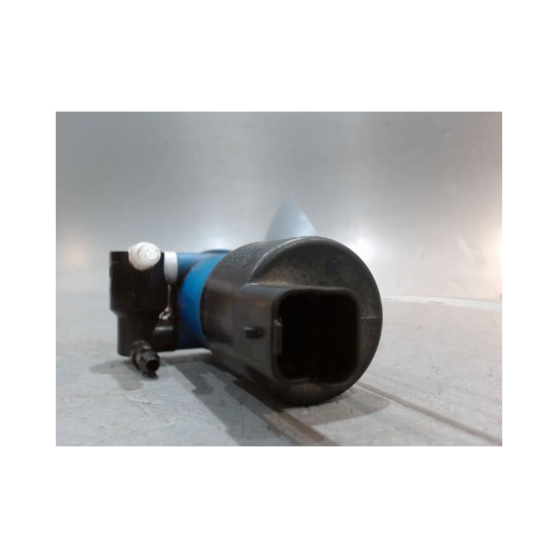 POMPE LAVE-GLACE AVANT DACIA SANDERO