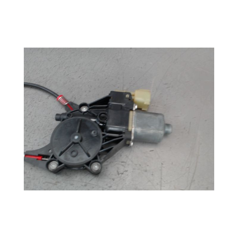 MECANISME LEVE-GLACE AVANT GAUCHE FORD FIESTA