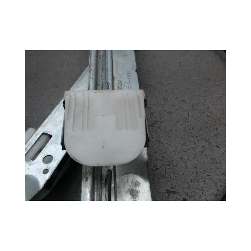 MECANISME LEVE-GLACE AVANT GAUCHE FORD FIESTA