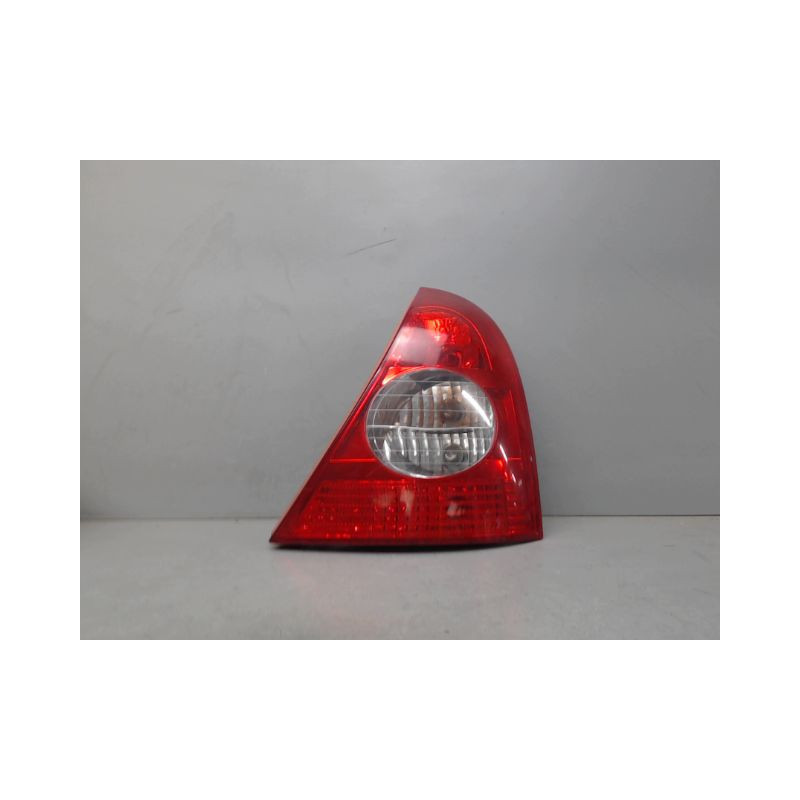 FEU ARRIERE DROIT RENAULT CLIO