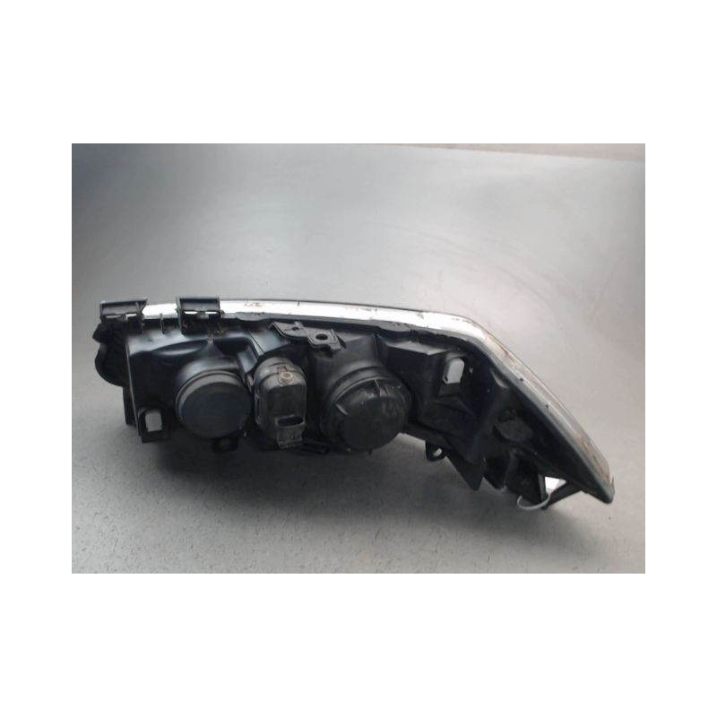 PHARE GAUCHE RENAULT MEGANE