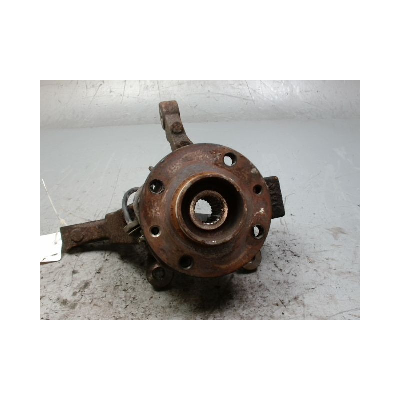 PIVOT AVANT GAUCHE NISSAN MICRA