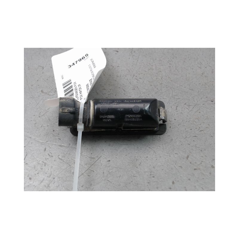 ECLAIREUR PLAQUE DE POLICE GAUCHE VOLKSWAGEN FOX 2005-2011