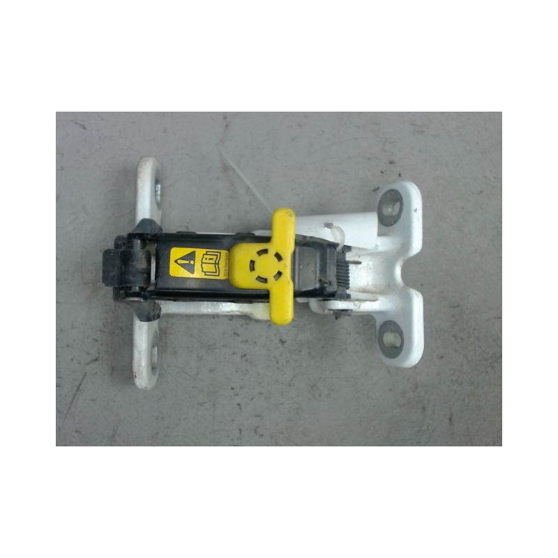 CHARNIERE INF PORTE BATTANTE ARD FORD T.COURIER