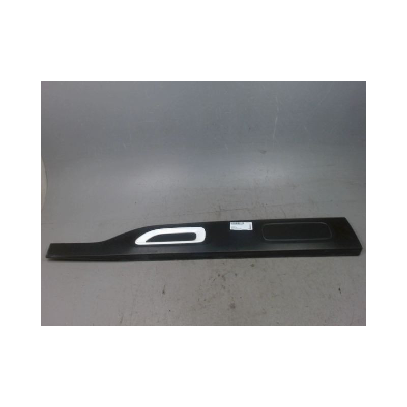 PROTECTION PORTE AVANT GAUCHE CITROEN C4 CACTUS