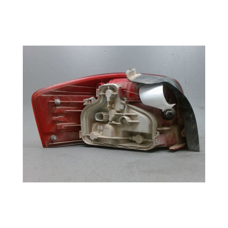 FEU ARRIERE DROIT AUDI A3 2003-