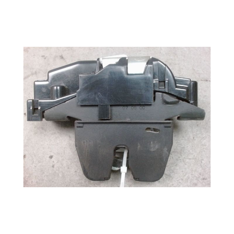 SERRURE HAYON  PEUGEOT 207 5P