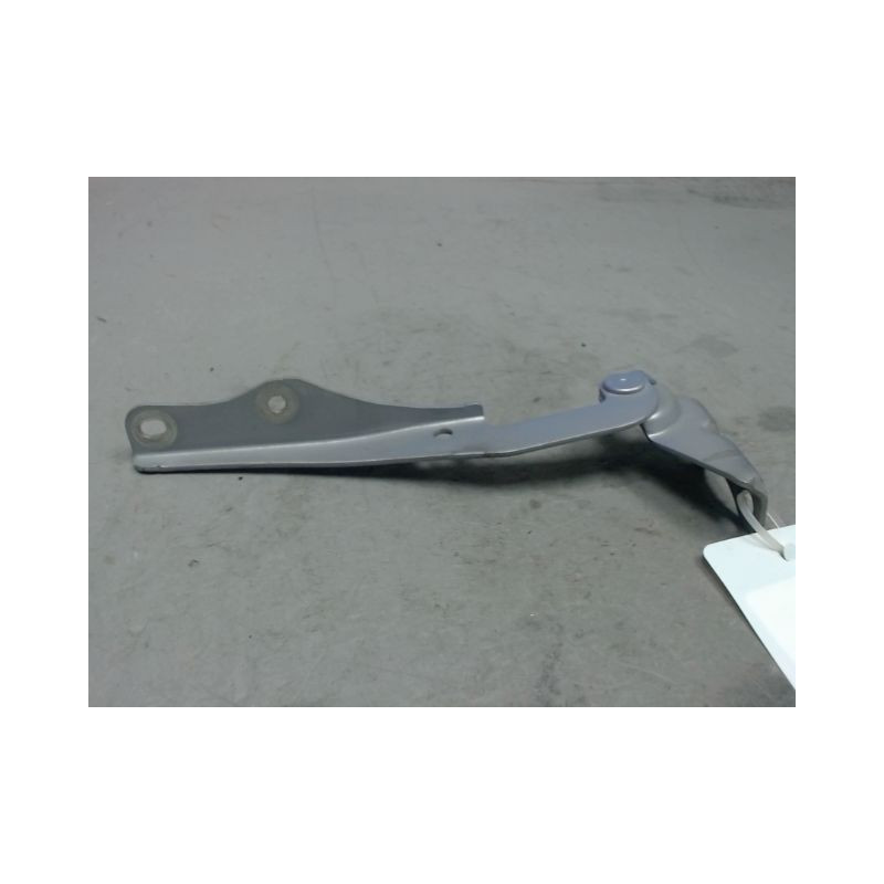 COMPAS DROIT CAPOT DAIHATSU CUORE