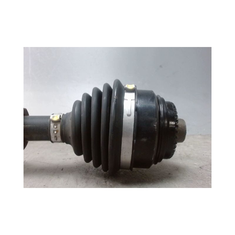 TRANSMISSION AVANT DROIT B.M.W. SERIE 1 120 Mild-Hybrid