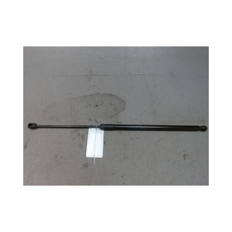 VERIN HAYON G B.M.W. SERIE 1