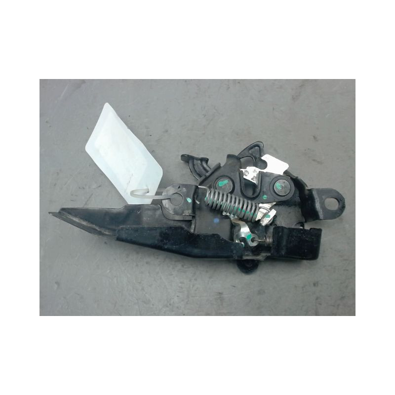 SERRURE CAPOT TOYOTA HILUX SIMPLE CABINE 2006-