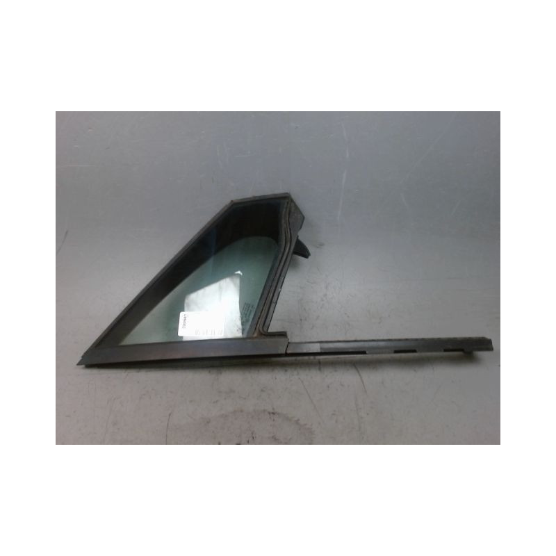 GLACE FIXE PORTE AVD PEUGEOT 208