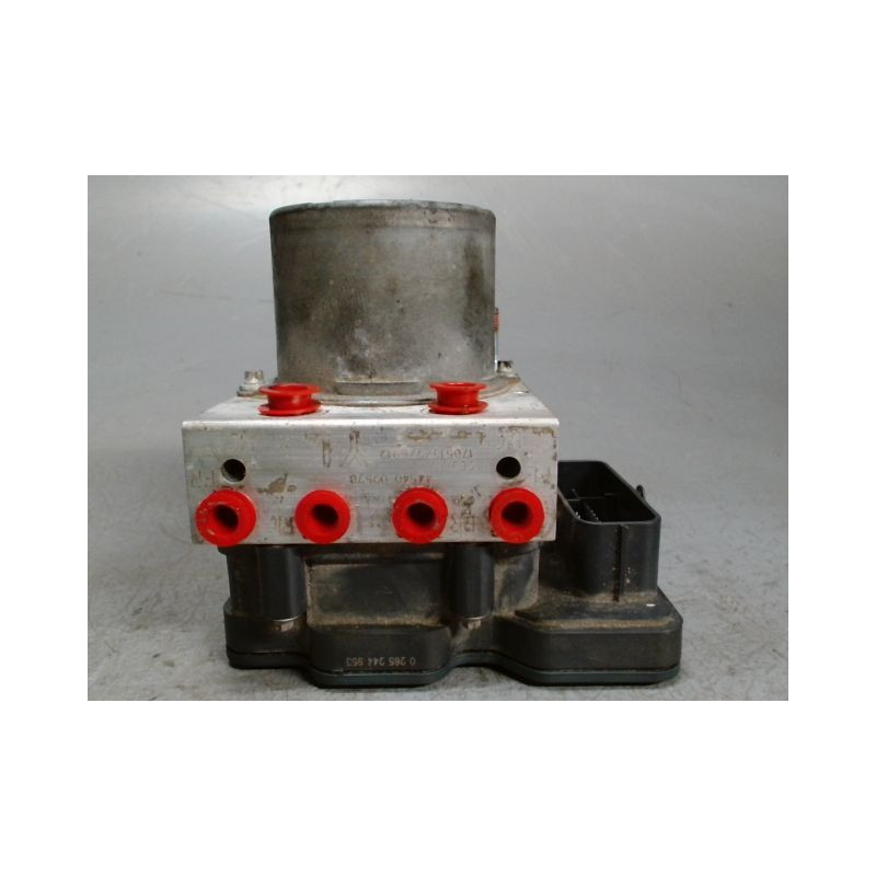 UNITE HYDRAULIQUE ABS TOYOTA AURIS