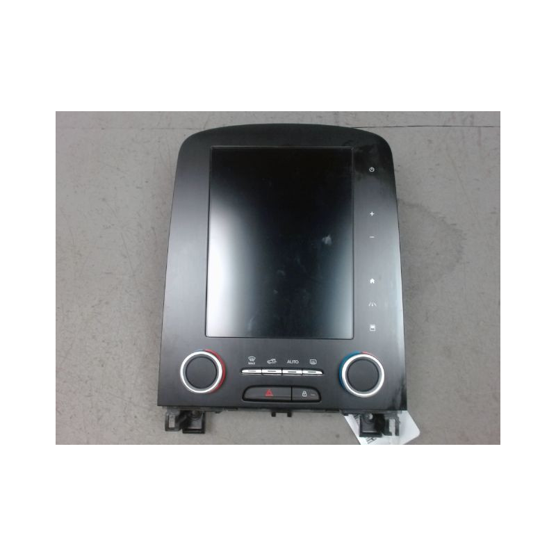 ECRAN GPS RENAULT SCENIC