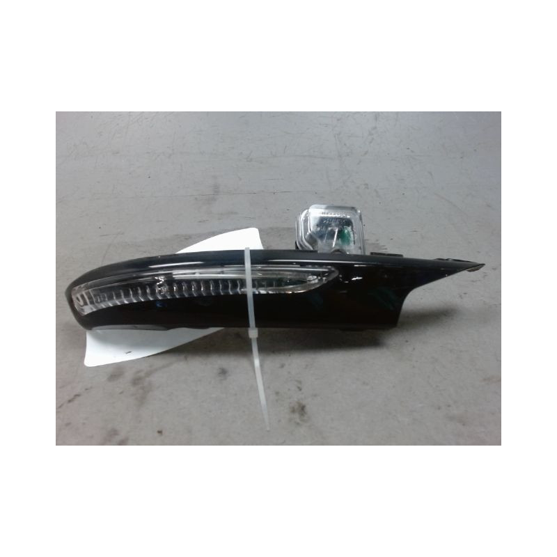 REPETITEUR RETROVISEUR DROIT RENAULT SCENIC
