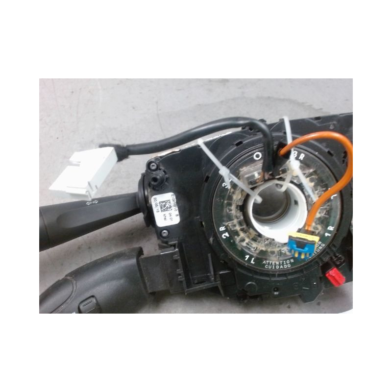 BLOC COMMODOS PEUGEOT 208