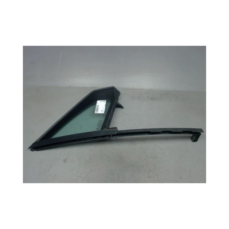 GLACE FIXE PORTE AVD PEUGEOT 208