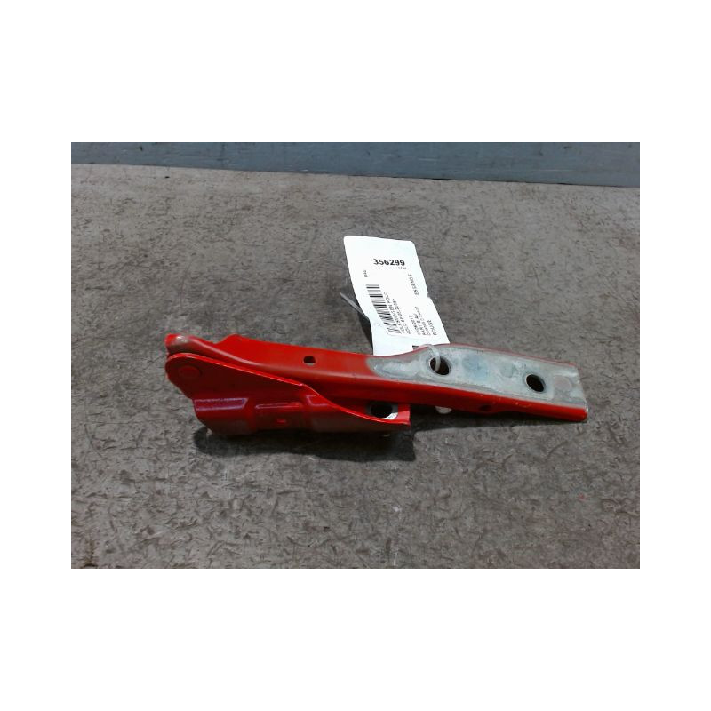 COMPAS DROIT CAPOT VOLKSWAGEN POLO 2009-