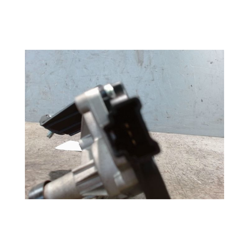 MOTEUR ESSUIE-GLACE ARRIERE RENAULT KOLEOS 2008-