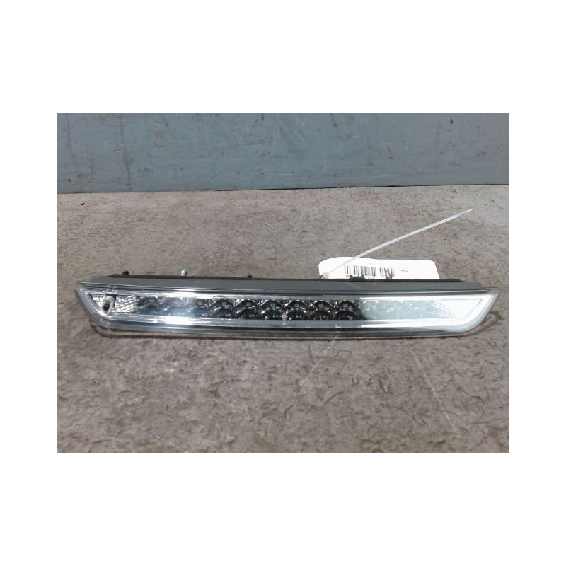 FEUX STOP SUPPLEMENTAIRE PEUGEOT 308 2011-