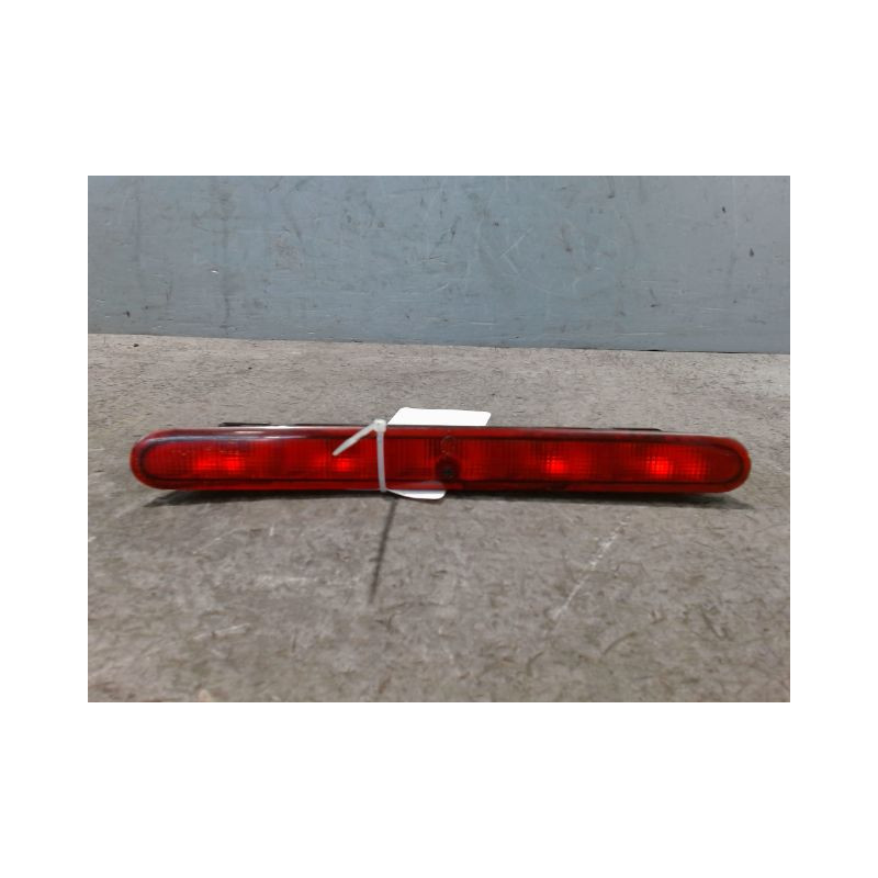 FEUX STOP SUPPLEMENTAIRE PEUGEOT 206 5P